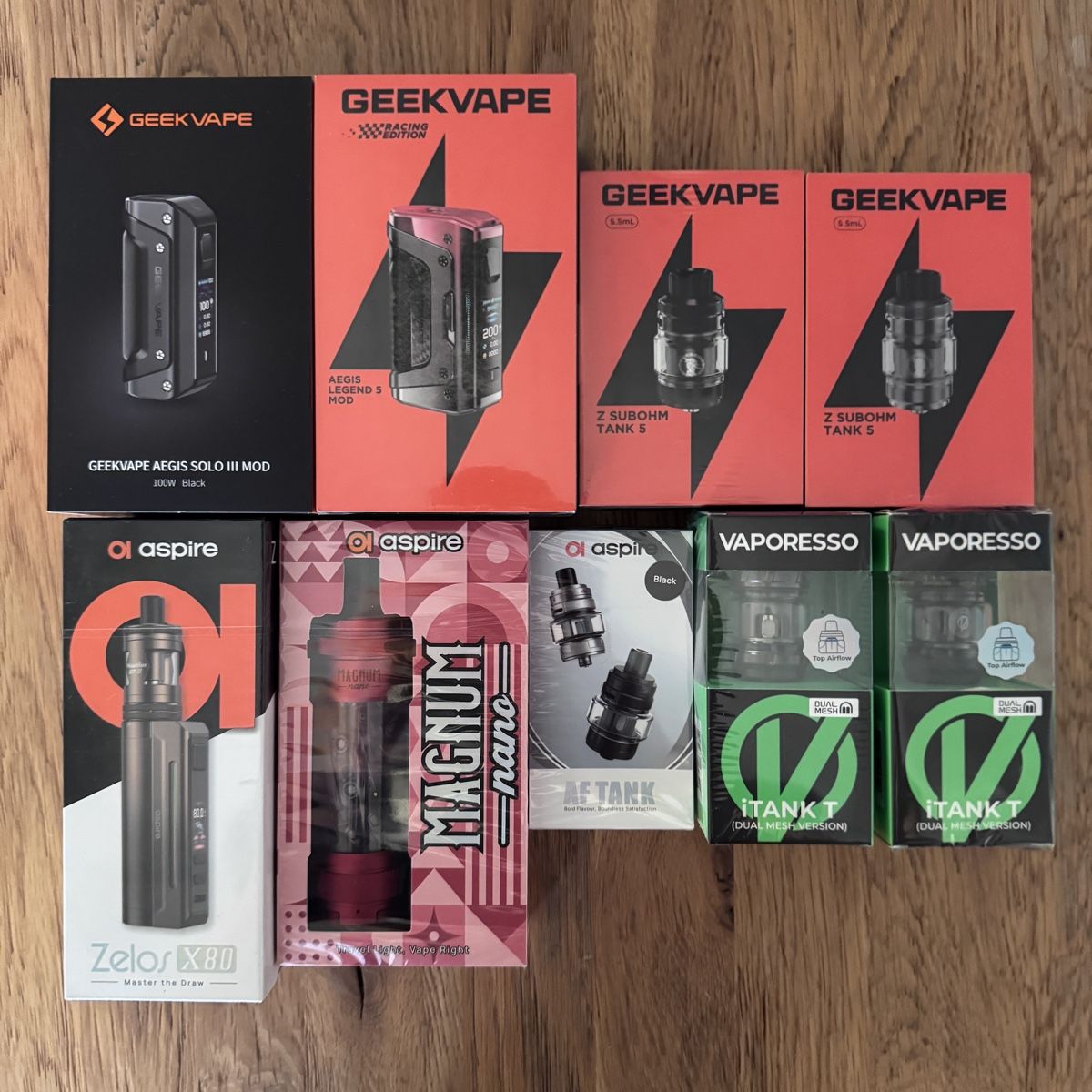 Geekvape Altri Prodotti per fumatori: Collection de cigarettes électroniques neuves + accessoires – Nuovo e nell'imballaggio originale da Biel/Bienne venduto da BMA36
