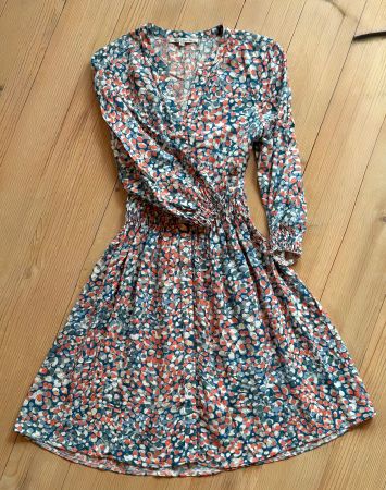 Kleid /Blusenkleid,tailliert,U Collection,Gr.38