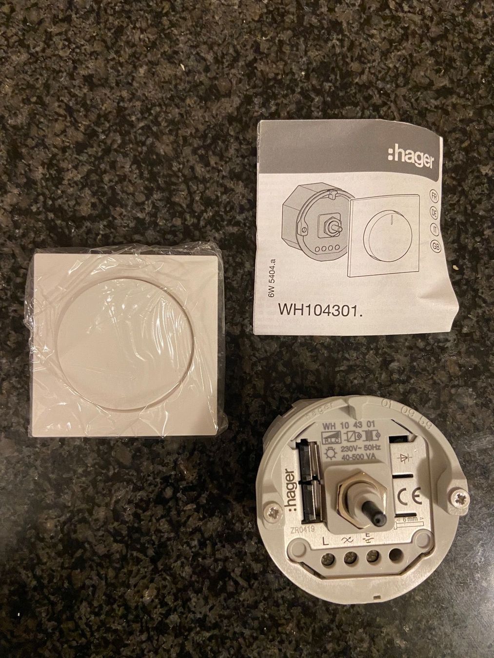 Schalter: Universal Dimmer Neupreis 149.- Schalter Hager – Neu (gemäss Beschreibung) aus Niederrohrdorf von andy_s89