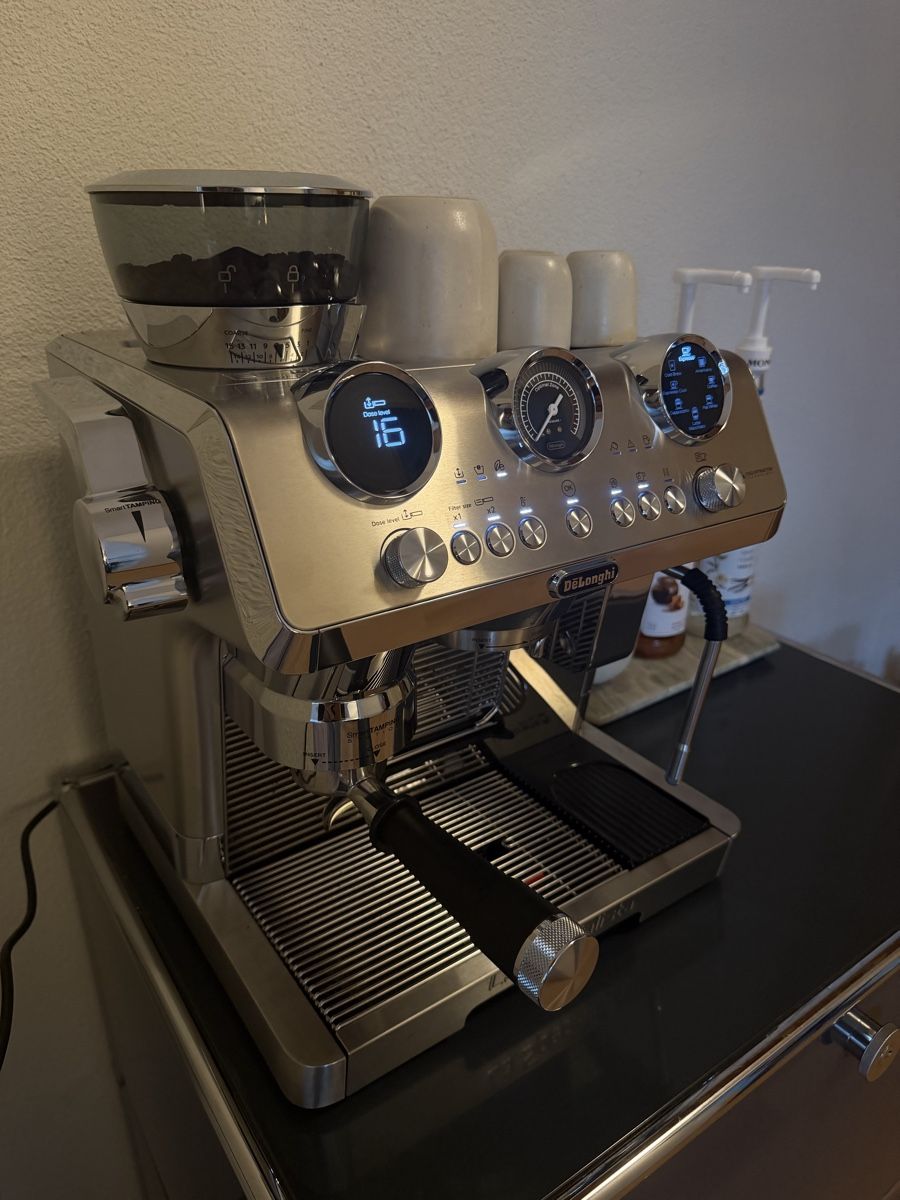 De'Longhi Kaffeemaschinen & Espressomaschinen: DeLonghi La Specialista Maestro – Neu (gemäss Beschreibung) aus Steffisburg von GianZurbruegg 1
