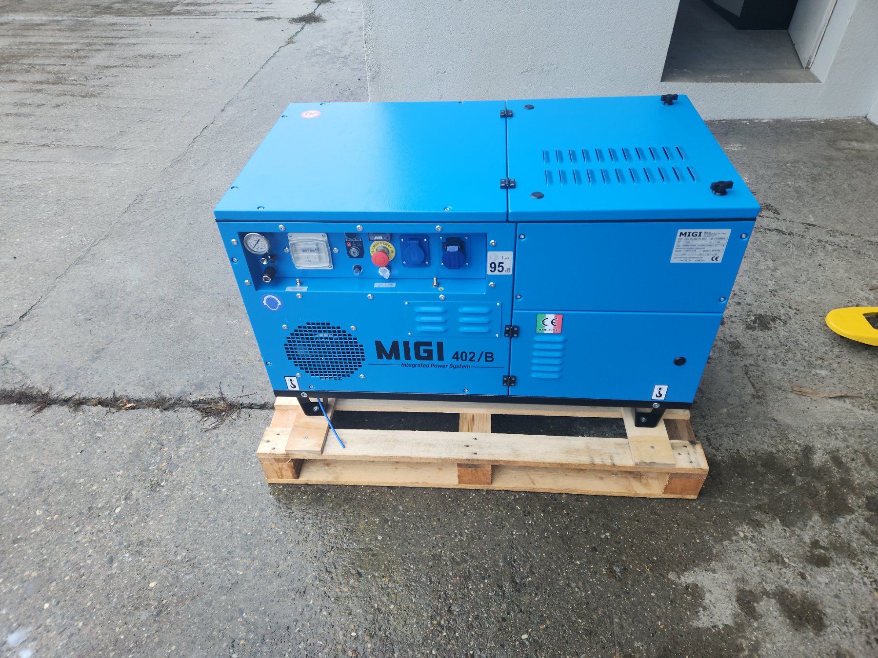 Generatori di corrente: MIGI Multifunktionsgenerator (Stromgenerator/Druckluft) – Nuovo e nell'imballaggio originale da Jona venduto da LMB-Maschinen