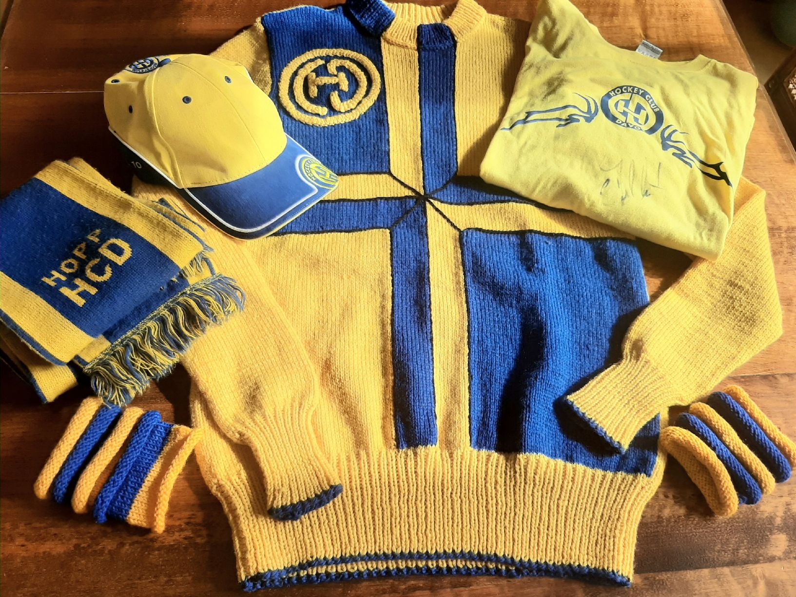 Maglioni & Felpe: HCD Fanartikel – Usato da Rickenbach BL venduto da Oktober68 4