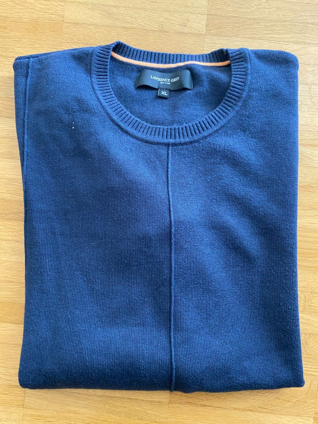 Pullover & Sweatshirts: Herren-Pullover Lawrance Grey – Gebraucht aus Allschwil von Dangermouse07 2