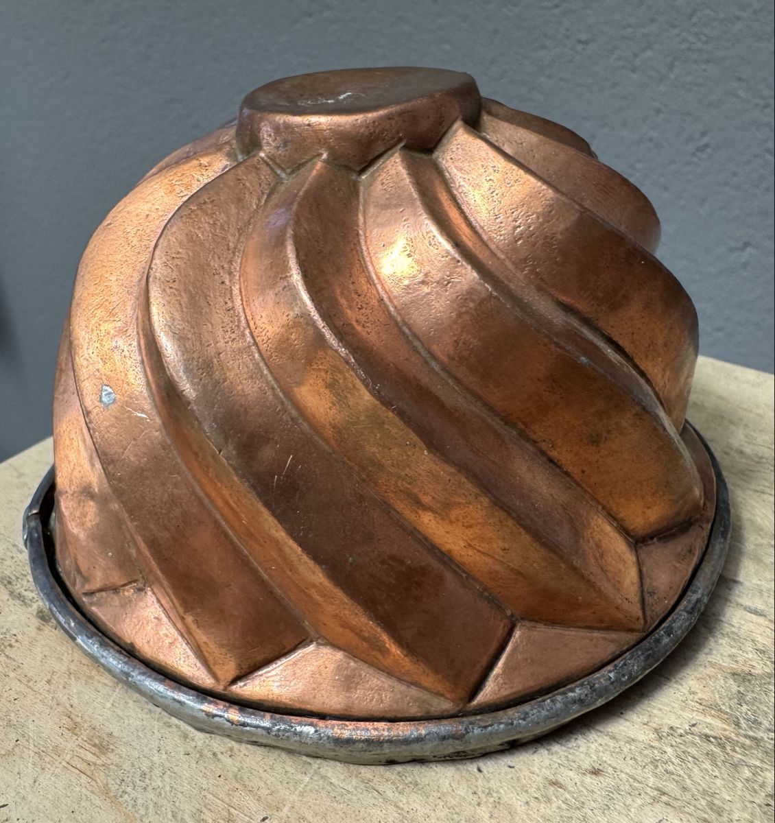 Moules à gâteaux: Kleine alte Backform aus Kupfer 11 cm – D'occasion à Rothrist par Luckywinner 2