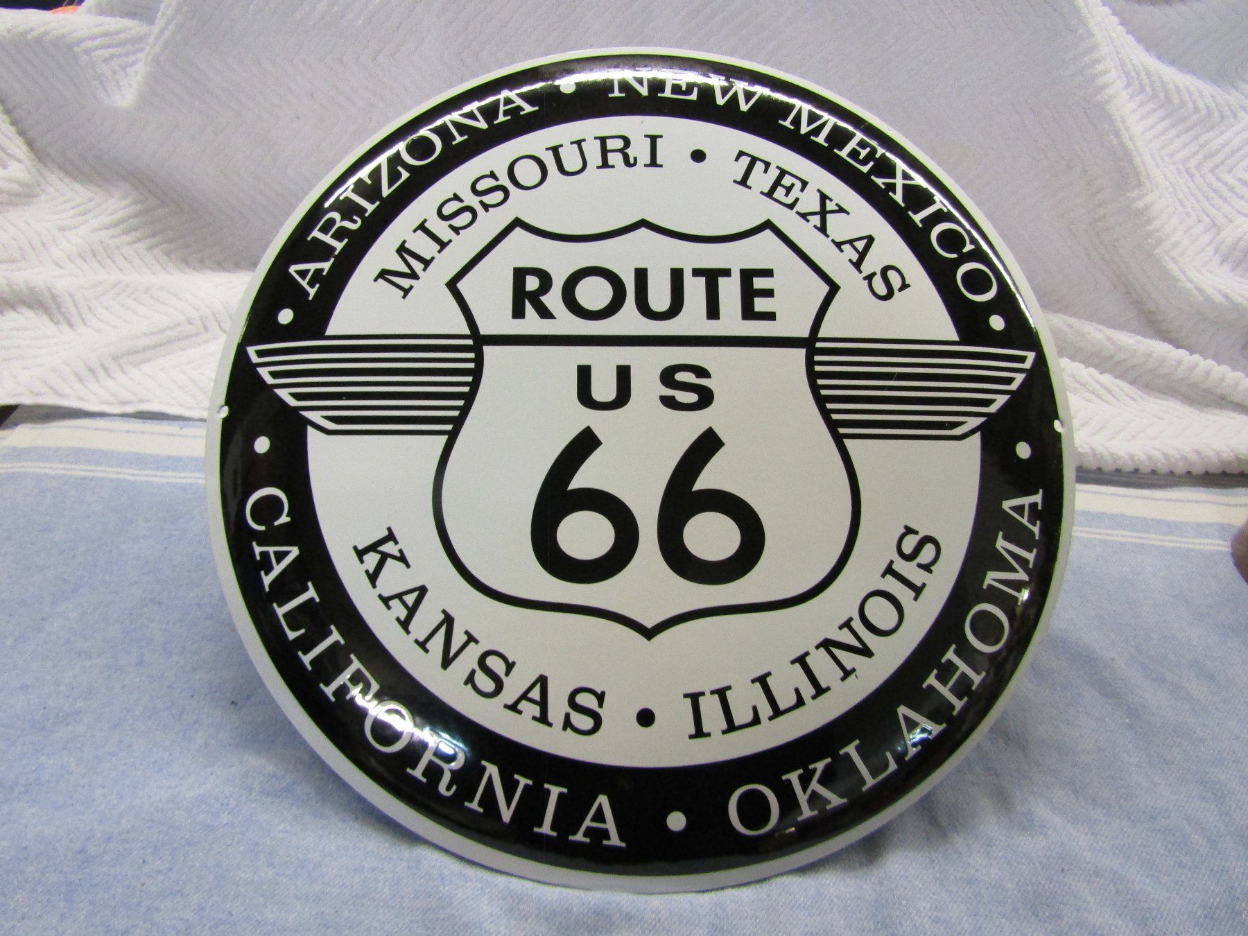 Insegne: Route 66 Emailschild  40cm breit – Nuovo (secondo la descrizione) da Wädenswil venduto da verebe