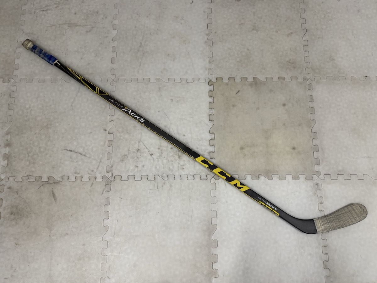 Ccm Crosses & Cannes: CCM Eishockey Ultra Tacks / 75 Flex P25 – D'occasion à Schwyz par Aasterix
