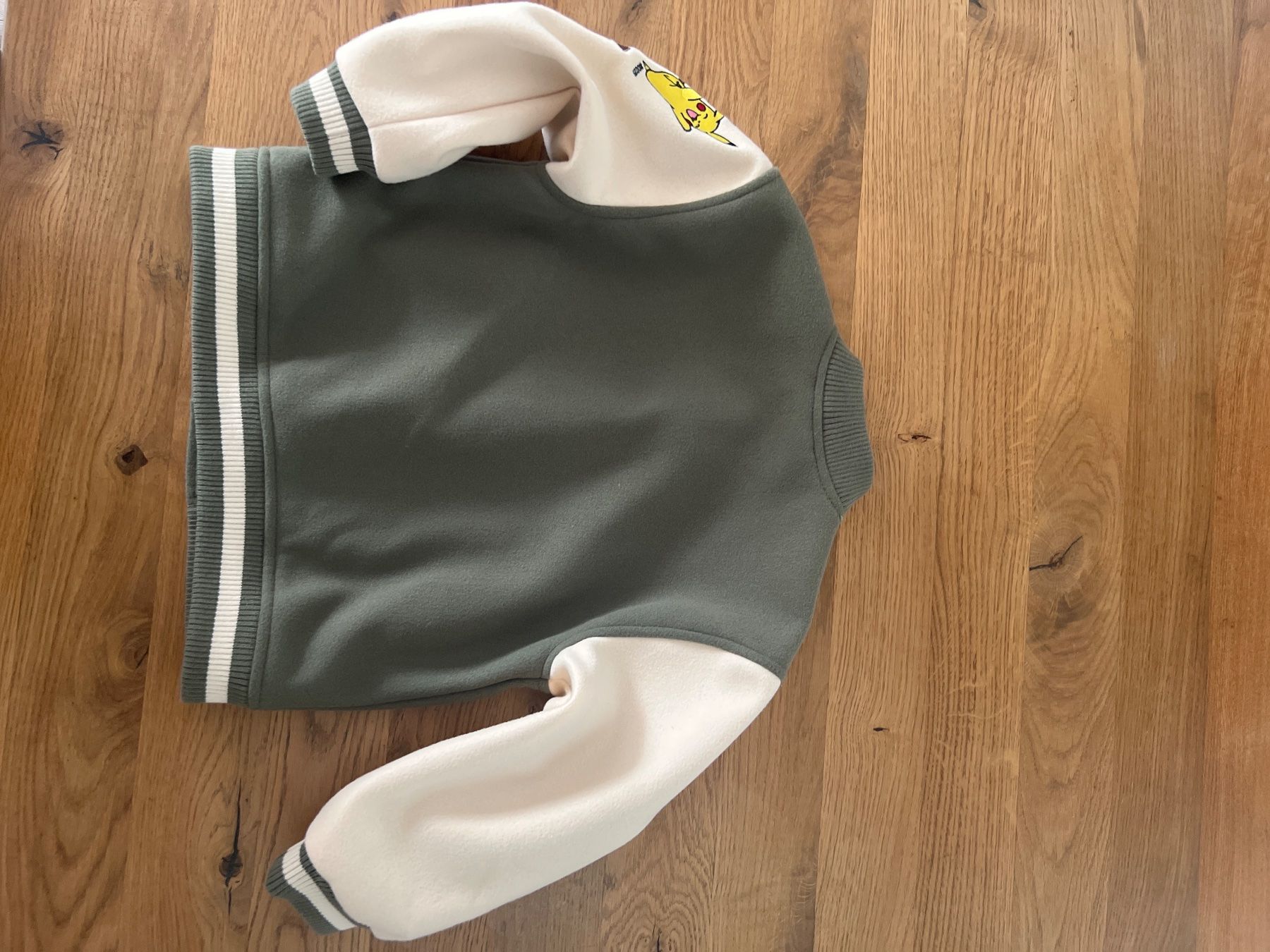 H&M Jacken & Mäntel: Giacca Pokemon – Neu (gemäss Beschreibung) aus Minusio von bio_z7yv 3