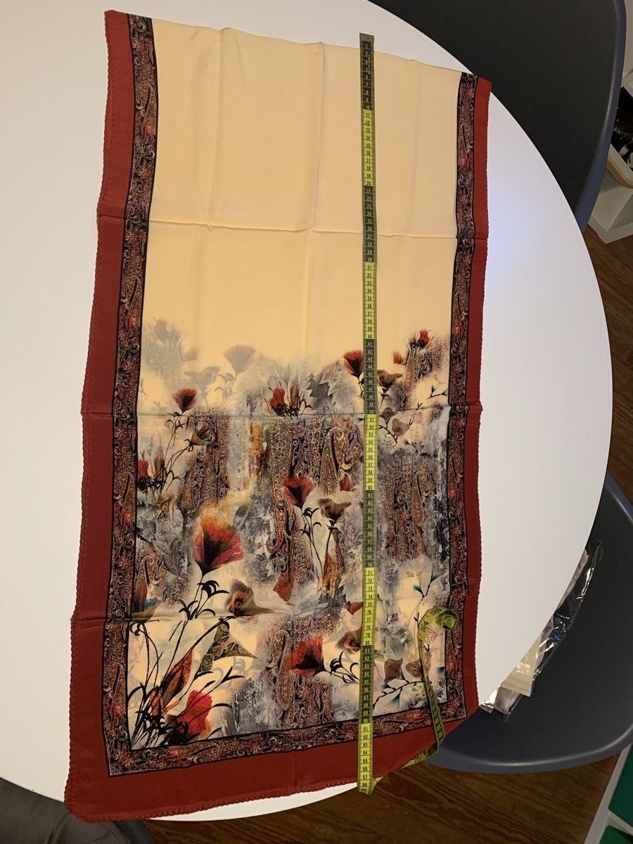 Foulard & Sciarpe: Sciarpa in seta 53x200 cm – Nuovo e nell'imballaggio originale da Bellinzona venduto da rob_d6fz 1