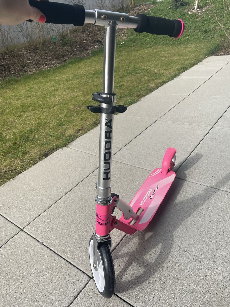 Hudora Veicoli per bambini: Rosa Hudora Scooter BigWheel – Usato da Villigen venduto da Elena_J 1