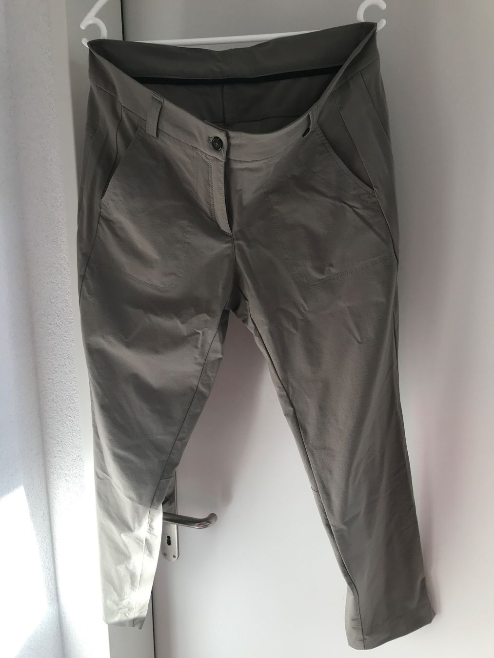 Allsport Pantaloni: Allsport stylishe Wanderhose, Gr. 42 – Usato da Niederteufen venduto da mix18 4