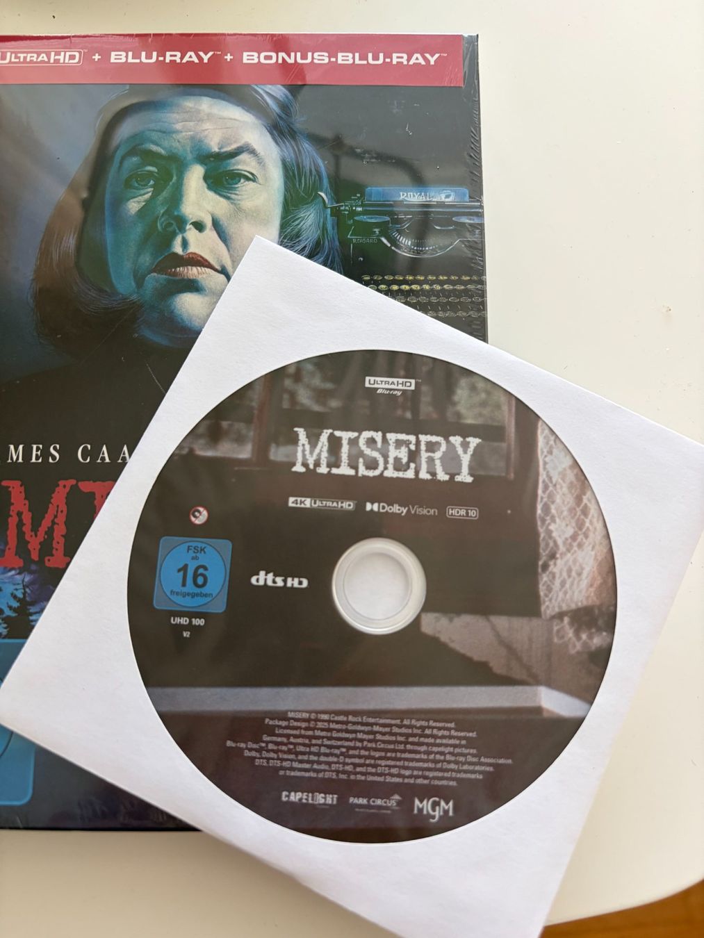 Tutti i DVDs: MISERY - Mediabook 4k Ultra HD + Blu Ray – Nuovo e nell'imballaggio originale da Luzern venduto da cole.trickle 2