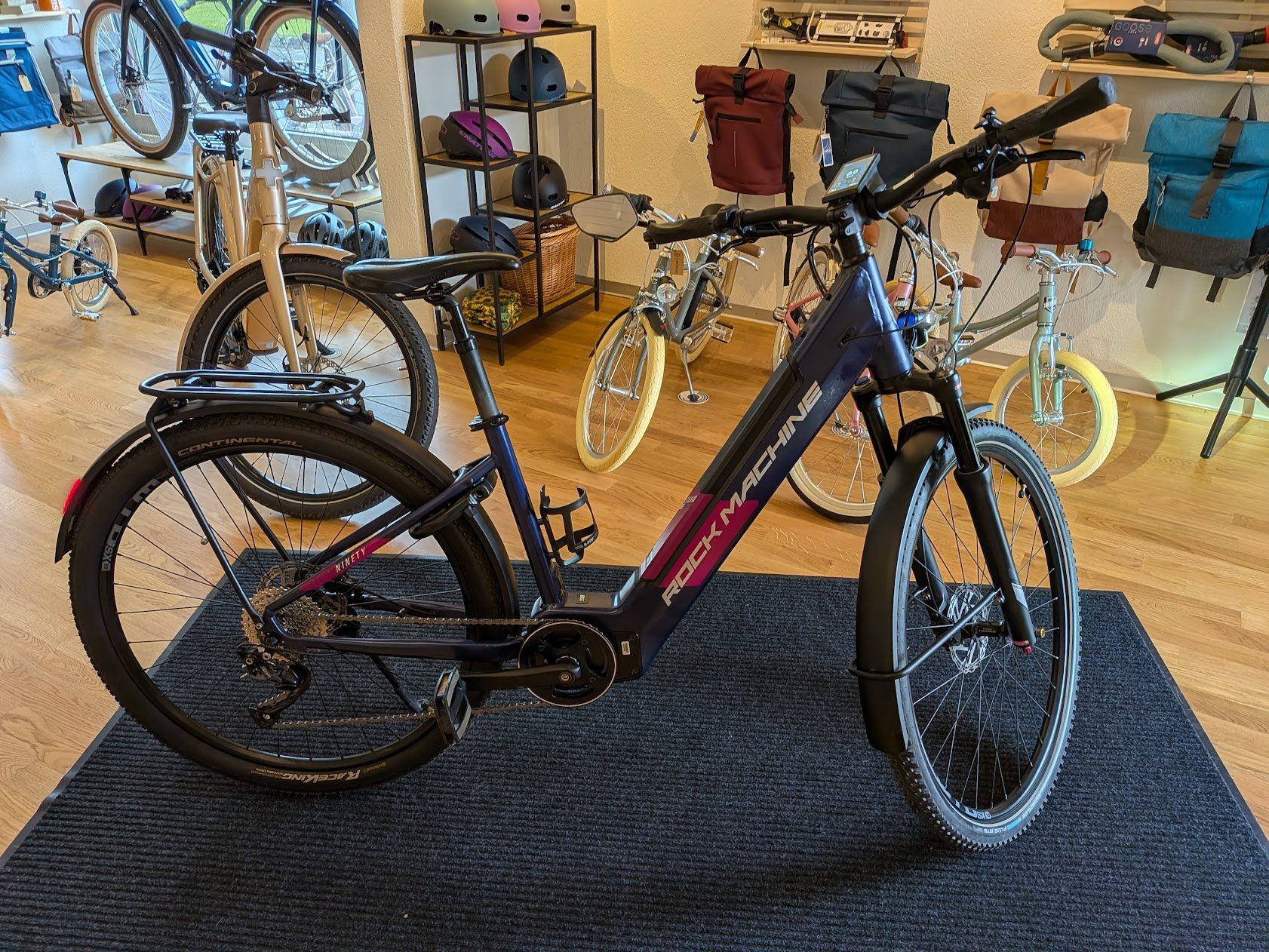 Rock Machine Biciclette: Rock Machine- Storm Touring – Usato da Rothrist venduto da RadaarUrbanCycling