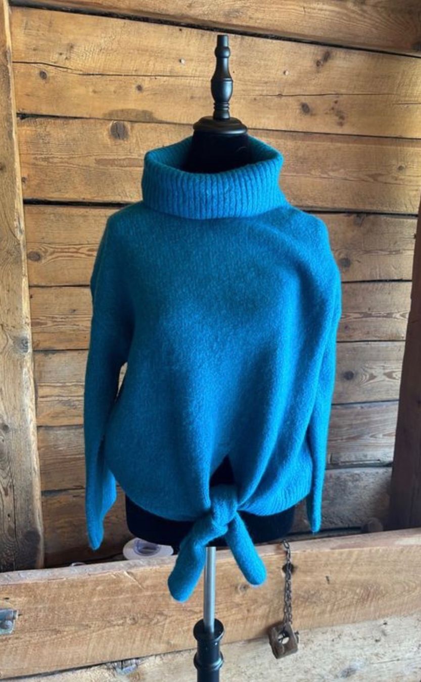 Pullover & Sweatshirts: Pull marque espagnole Lemaille – Neu (gemäss Beschreibung) aus Val-d'Illiez von Dombou