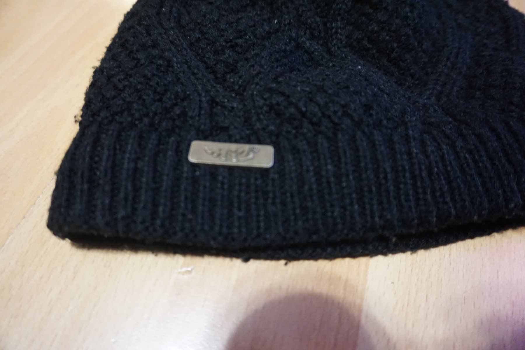 Chapeaux, bonnets & casquettes: Warme, gefütterte Wintermütze, – D'occasion à Zürich par einalemjena 1