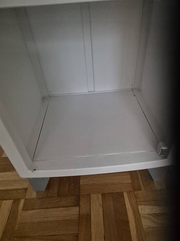 Scaffali: Badzimmer Regal – Usato da Basel venduto da bes_mnp7 1
