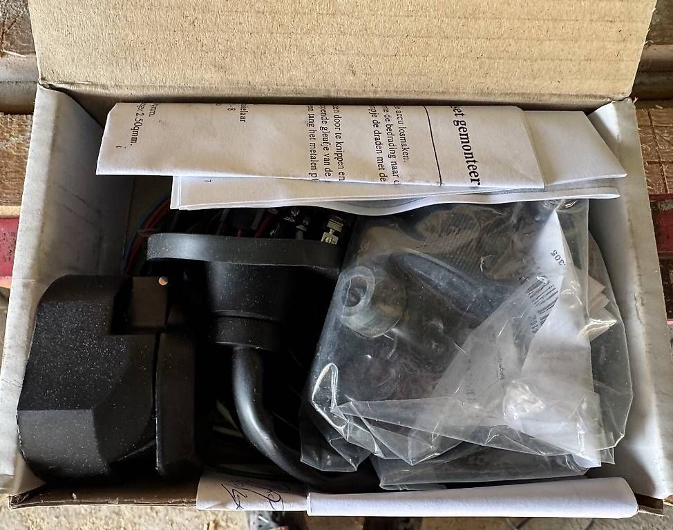 Alle Autoersatzteile: Kit faisceau prise fiche de remorque-attelage – Gebraucht aus Lentigny von EcuProd1 1