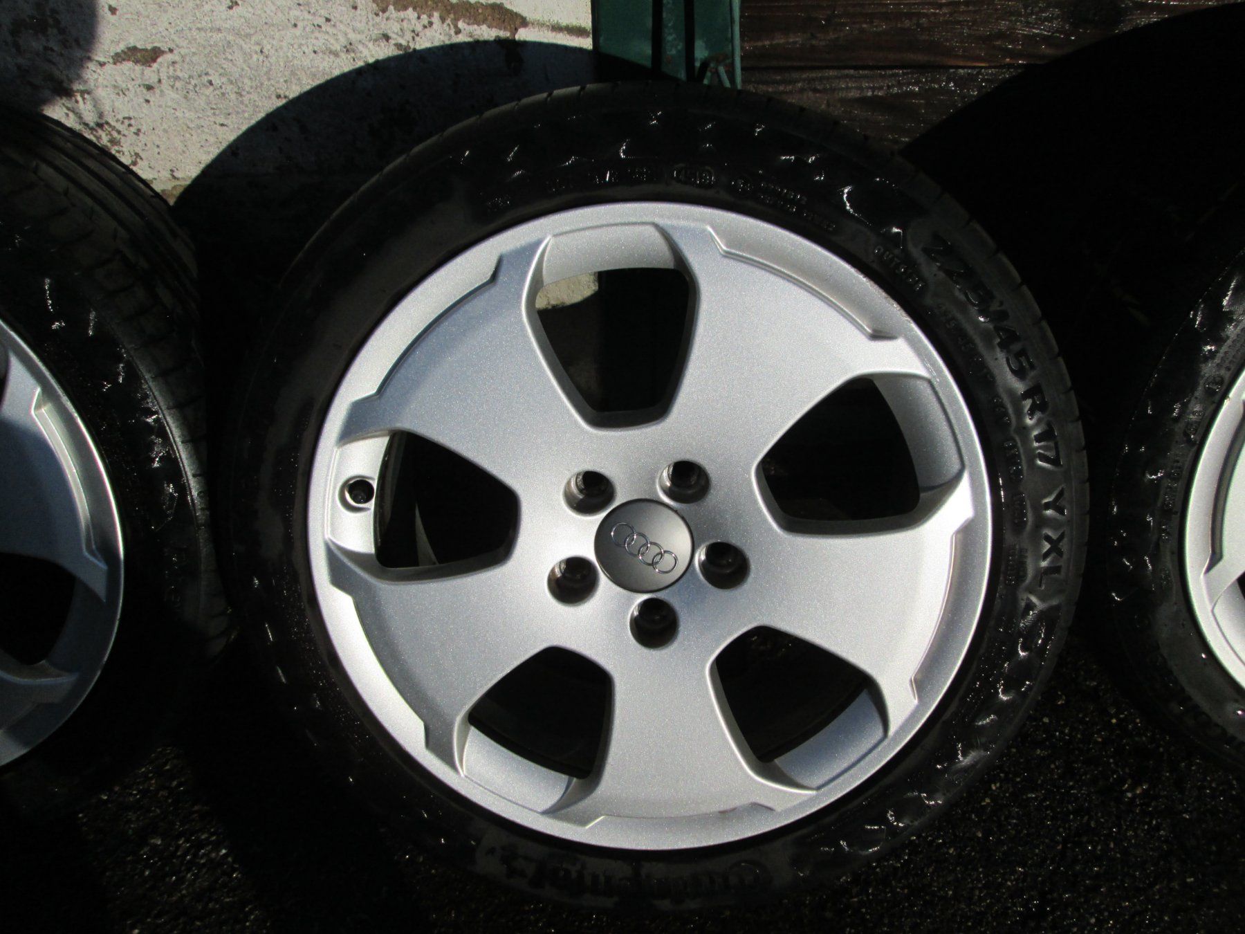 Audi Pneumatici & Ruote complete: Audi A3 8P Räder – Usato da Laufen venduto da Garage-Straumann 2