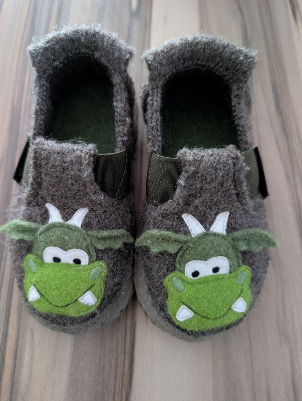 Schuhe für Jungen: Finken Grösse 24  – Gebraucht aus Worben von rog_z89z