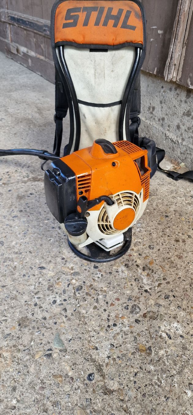 Stihl Tagliaerba: Stihl Rasentrimmer FR450 – Usato da Tagelswangen venduto da Axel_36 3