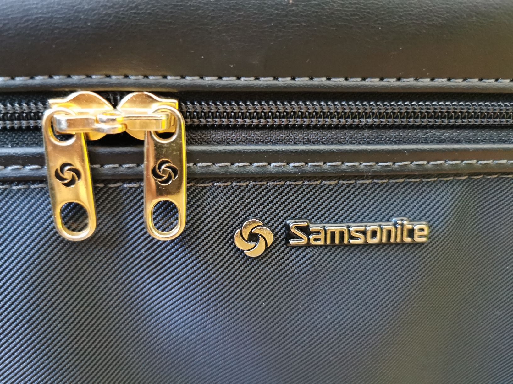 Samsonite Valigie: Samsonite Handgepäck Koffer – Nuovo (secondo la descrizione) da Schlieren venduto da vlalif 3