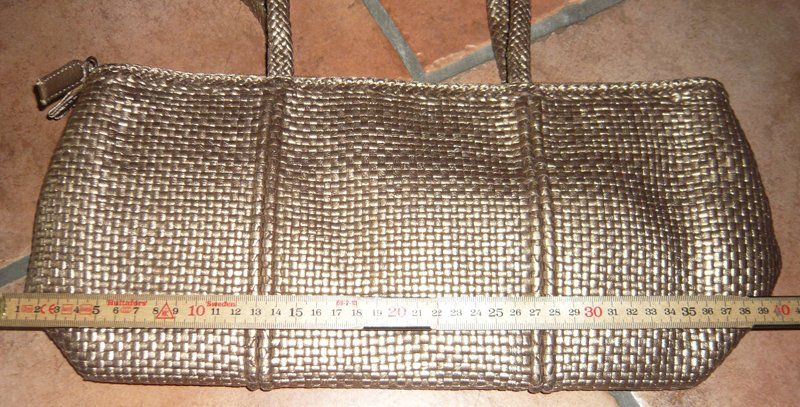 Borse da donna: Handtasche / Tasche – Usato da Ruggell venduto da Btt 3