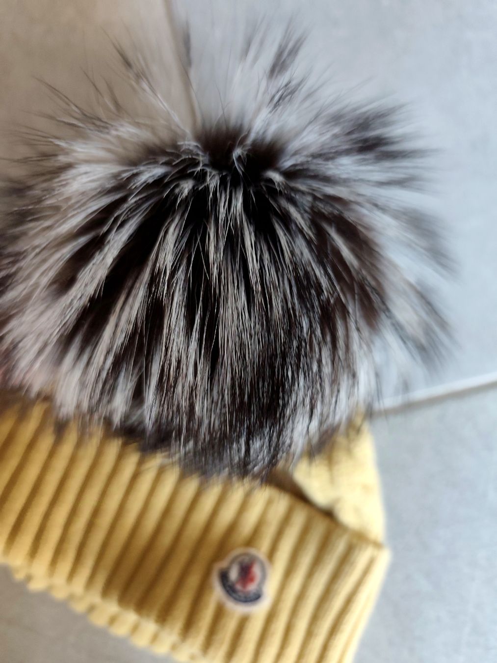 Moncler Copricapi, berretti & cappellini: Moncler Bonnet – Nuovo (secondo la descrizione) da Martigny venduto da Seuph-g23 3