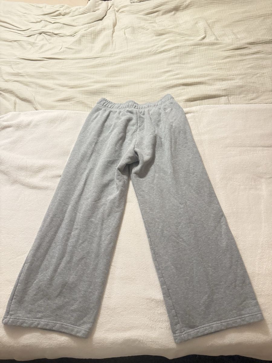 Nike Pantaloni: Nike Jogginghose grau Grösse S – Nuovo e nell'imballaggio originale da Engelburg venduto da mia_n6tr 2