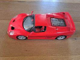Ferrari F50 Modellauto rot, sehr guter Zustand 1:18