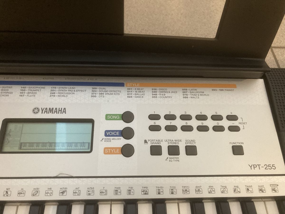 Yamaha Strumenti musicali: Keyboard Yamaha YPT 255 – Usato da Rubigen venduto da Roli71 3