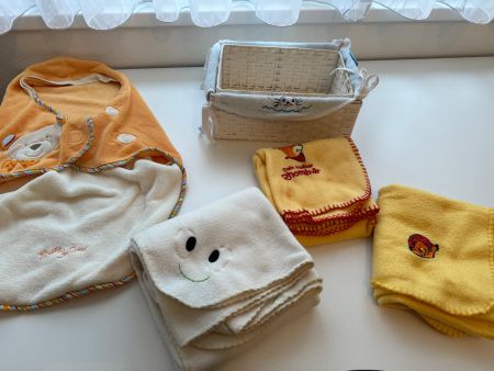 Babydecken und Aufbewahrungsbox für Baby Wickeluntensilien
