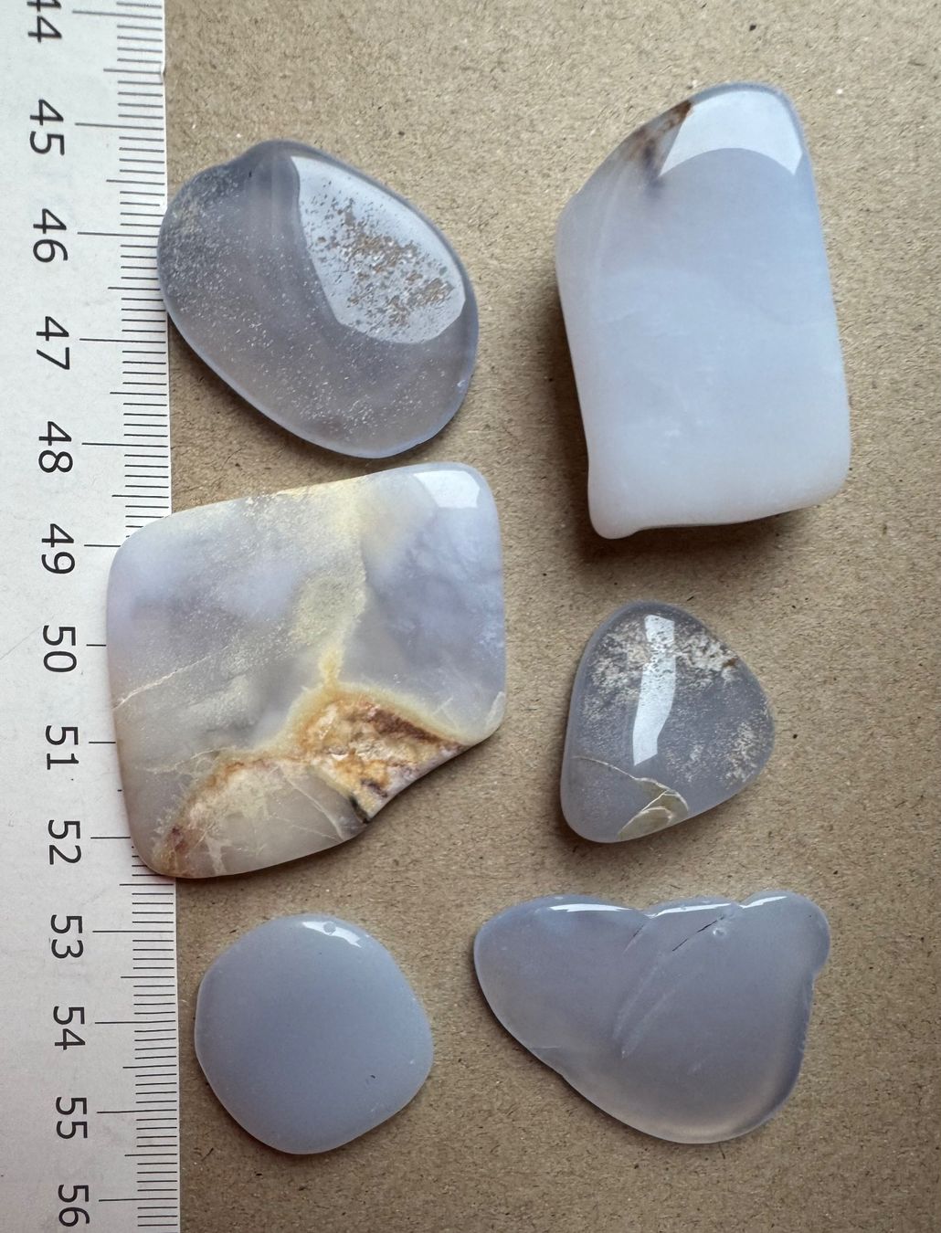 Edelsteine: Calzedon.    Scheiben  top Sammlung.  wunderschön poliert – Neu und originalverpackt aus Leuggern von gemshow 2