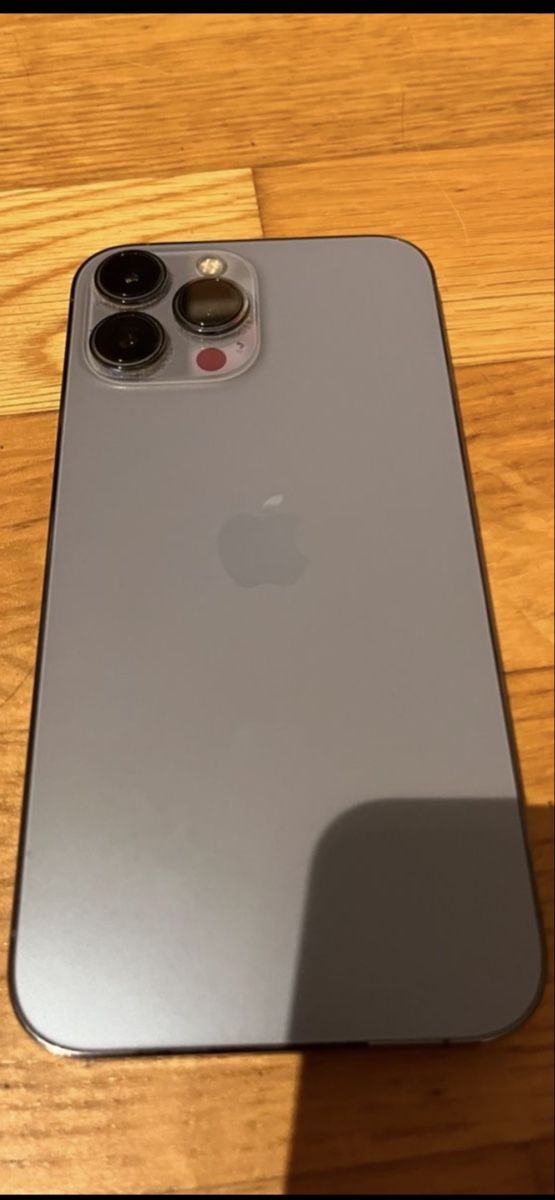 Apple Telefoni cellulari / Smartphones: iPhone 13 Pro Max – Usato da Romanshorn venduto da fabioR03 2