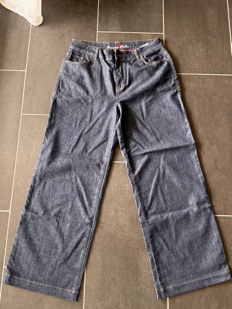 Jeans Hosen Buena Vista Gr. L selten getragen Dunkelblau