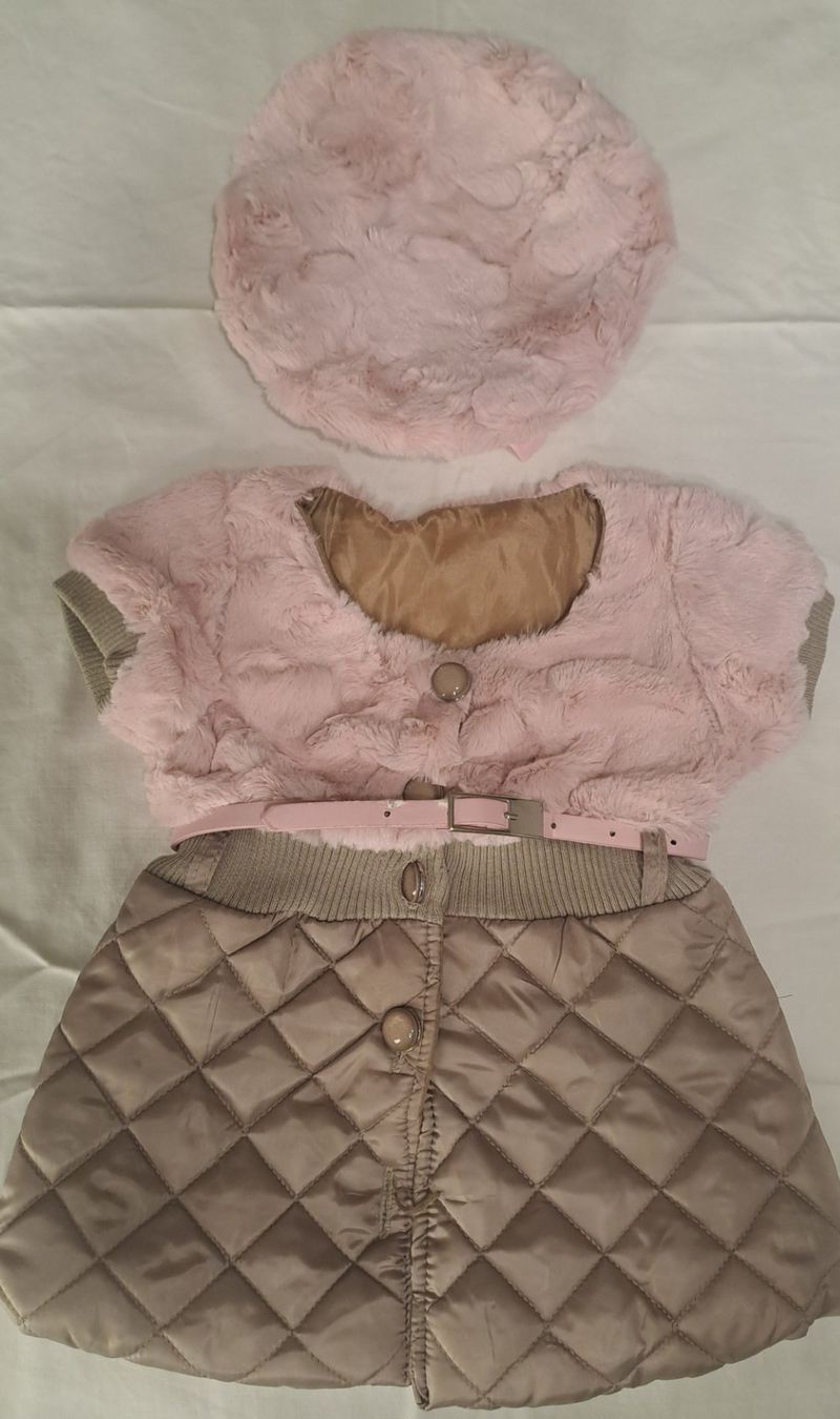 C&A Kleider & Röcke: Robe + bonnet pour fille taille 74 – Neu (gemäss Beschreibung) aus Le Noirmont von sportboutique