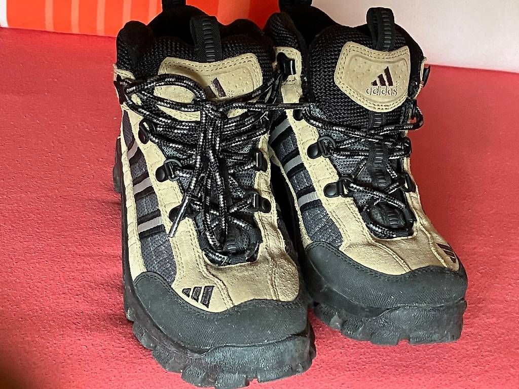 Scarpe da donna: Chaussure de randonnée pour dame – Usato da Grand-Lancy venduto da paddydy 1