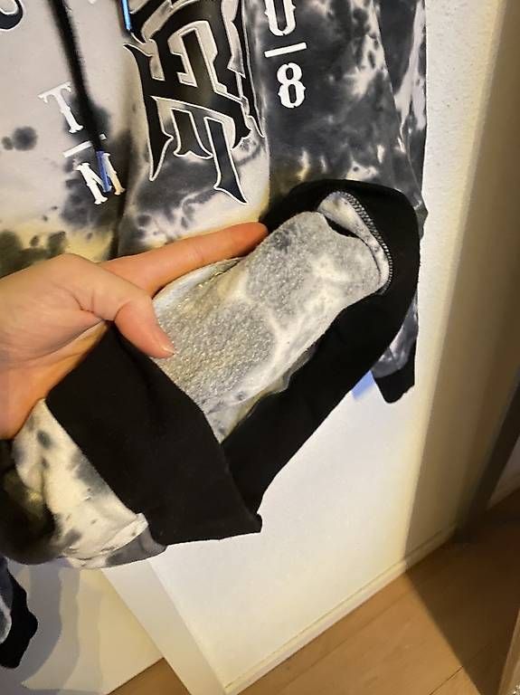 Pullover & Sweatshirts: Pullover Headrush – Gebraucht aus Gisikon von Jen_03 4