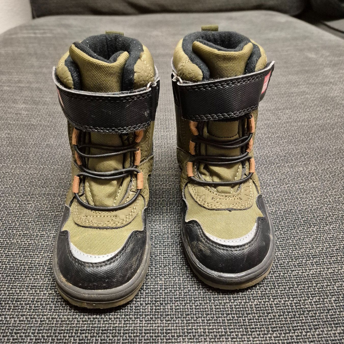 Scarpe per ragazzi: Jurassic World Schneestiefel, Gr. 25/26 – Nuovo (secondo la descrizione) da Untersiggenthal venduto da Eulea 1