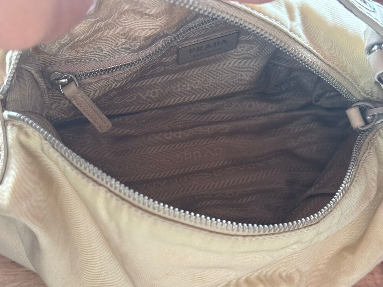 Prada Borse da donna: Sac Prada vintage – Usato da Meinisberg venduto da KristinaaL 3