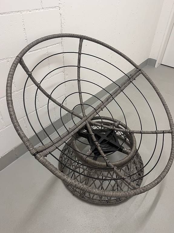 Fauteuils: 2 Rattansessel in Schalenform – D'occasion à Starrkirch-Wil par peimic 2