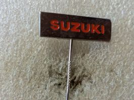 Anstecknadel 39: Suzuki