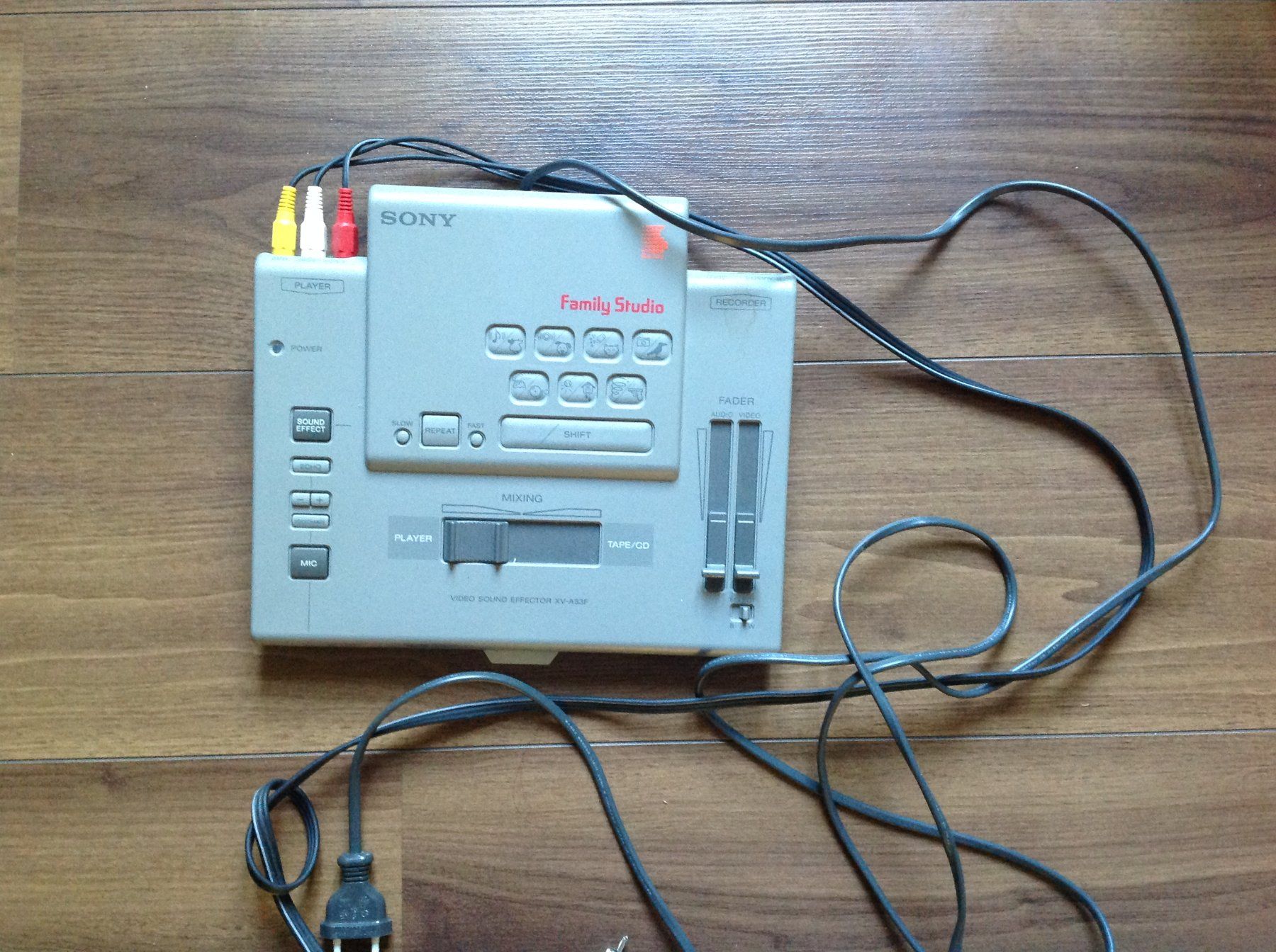 Sony Aufnahmegeräte: Sony Family Studio XV-A33F – Gebraucht aus Vuiteboeuf von broticaire 6
