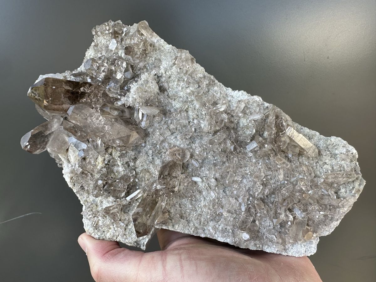 Minerali & Pietre curative: Rauchquarz Val Cavardiras – Usato da Oberuzwil venduto da Crystall0 2