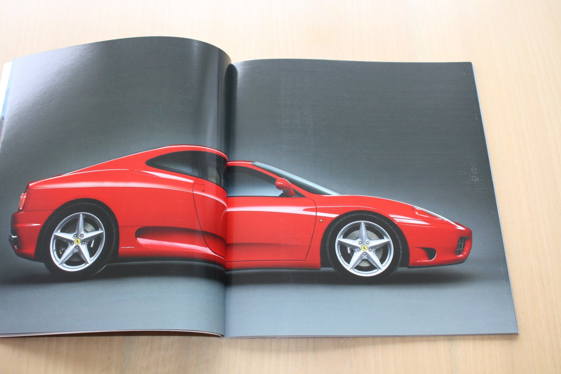 Ferrari Dokumente: Ferrari 360 Modena - Original Katalog - 10/2000 – Gebraucht aus Wikon von erwin400 1