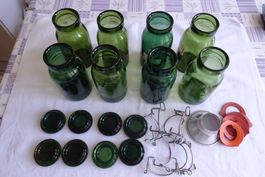 8 Bülacher Flaschen 1Lt  mit Deckel, Bügel, Trichter