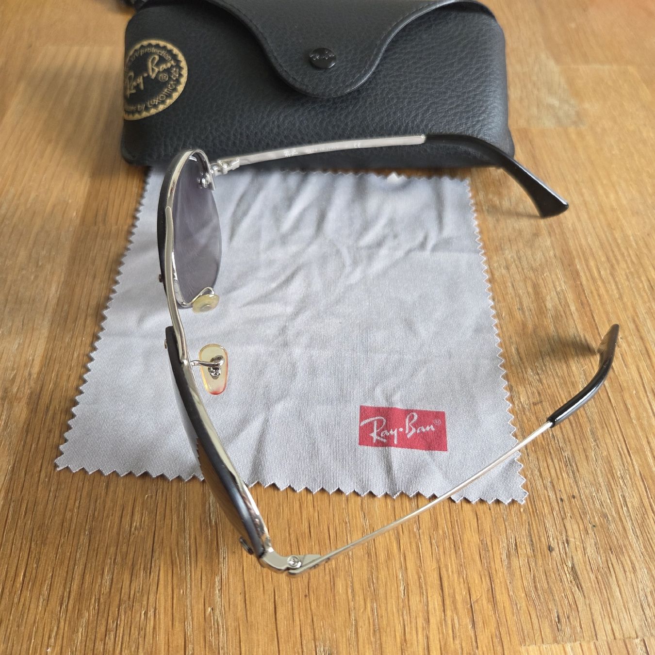 Ray-Ban Occhiali & Lenti: Echte Ray-Ban Sonnenbrille – Usato da Stans venduto da Ducati16 4