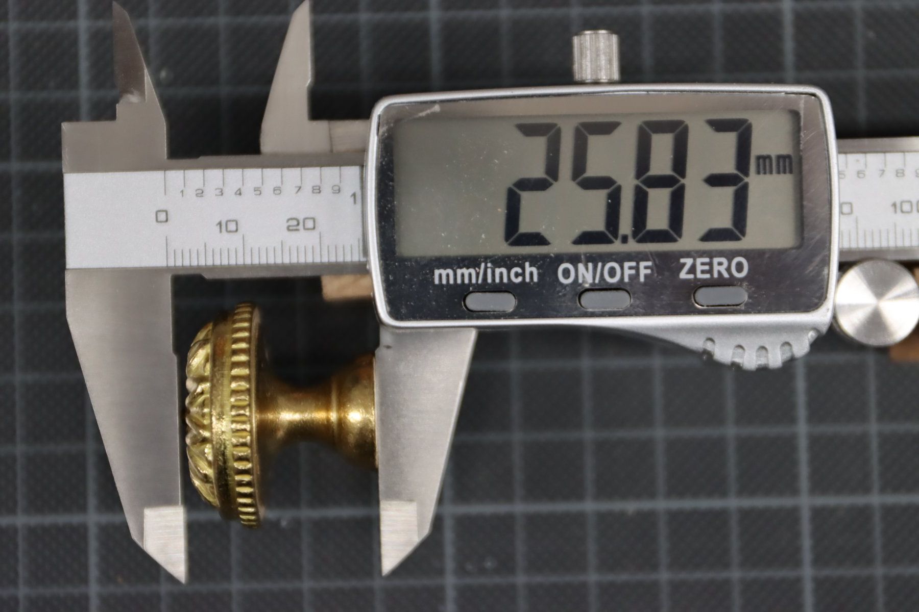Ferramenta: Möbelgriff / Möbelknopf / Zugknopf – Usato da Emmetten venduto da Super008 6