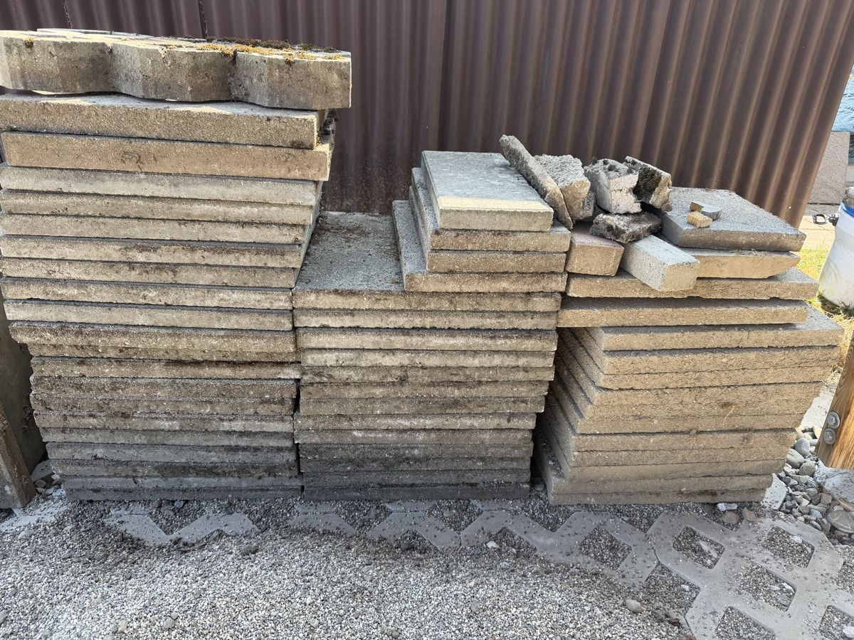Rivestimenti per pavimenti: 40 Gartenplatten 50× 50x 4 cm – Usato da Wynau venduto da ank_vhb2