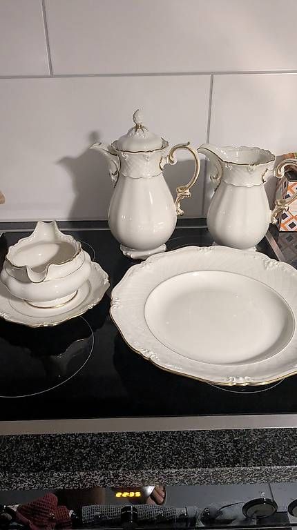 Set di piatti: Krüge, Sauciere und Teller – Usato da Zürich venduto da nat_zjl8