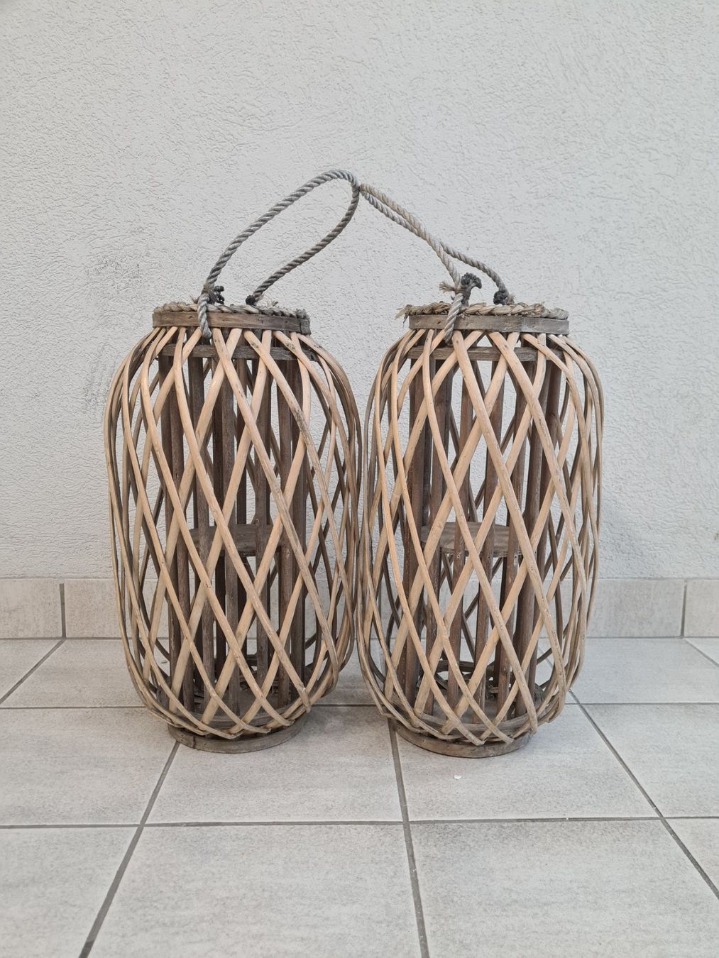 Toutes les décorations: 2 Lanternes déco en bambou tressé – D'occasion à Monthey par 187-zeroo 5