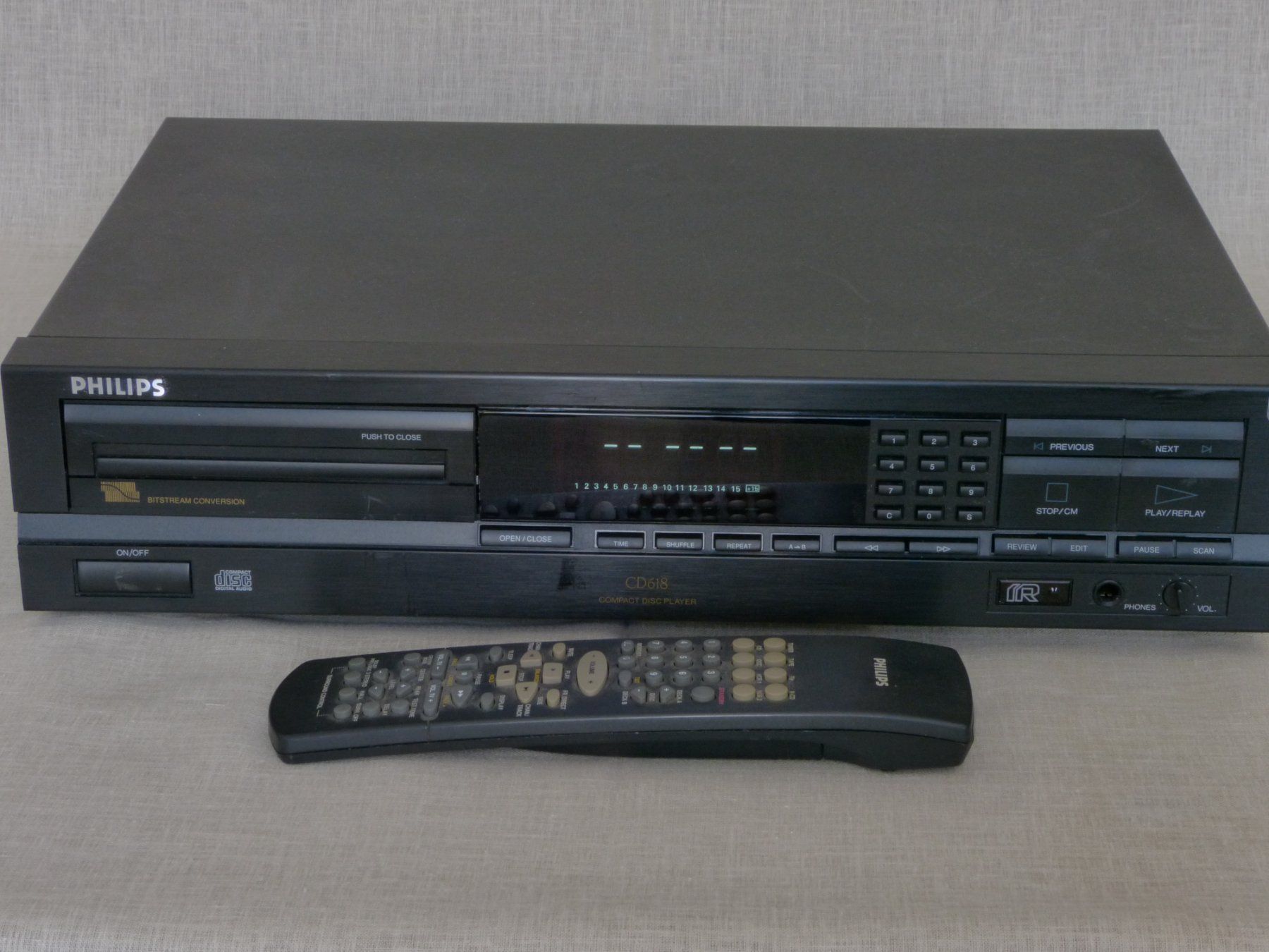 Philips Lettore multimediale & Streamer: Philips CD Player CD618 spielt gut Laser springt schnell an – Usato da Rheineck venduto da mur.man